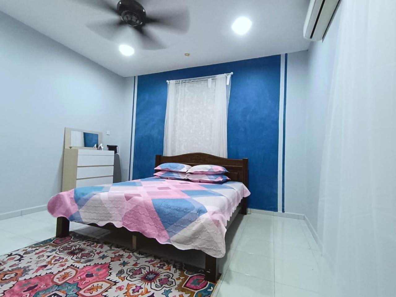 Ebnur Homestay Arau Extérieur photo