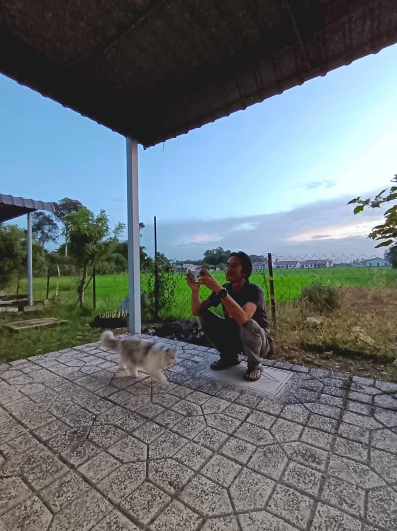 Ebnur Homestay Arau Extérieur photo