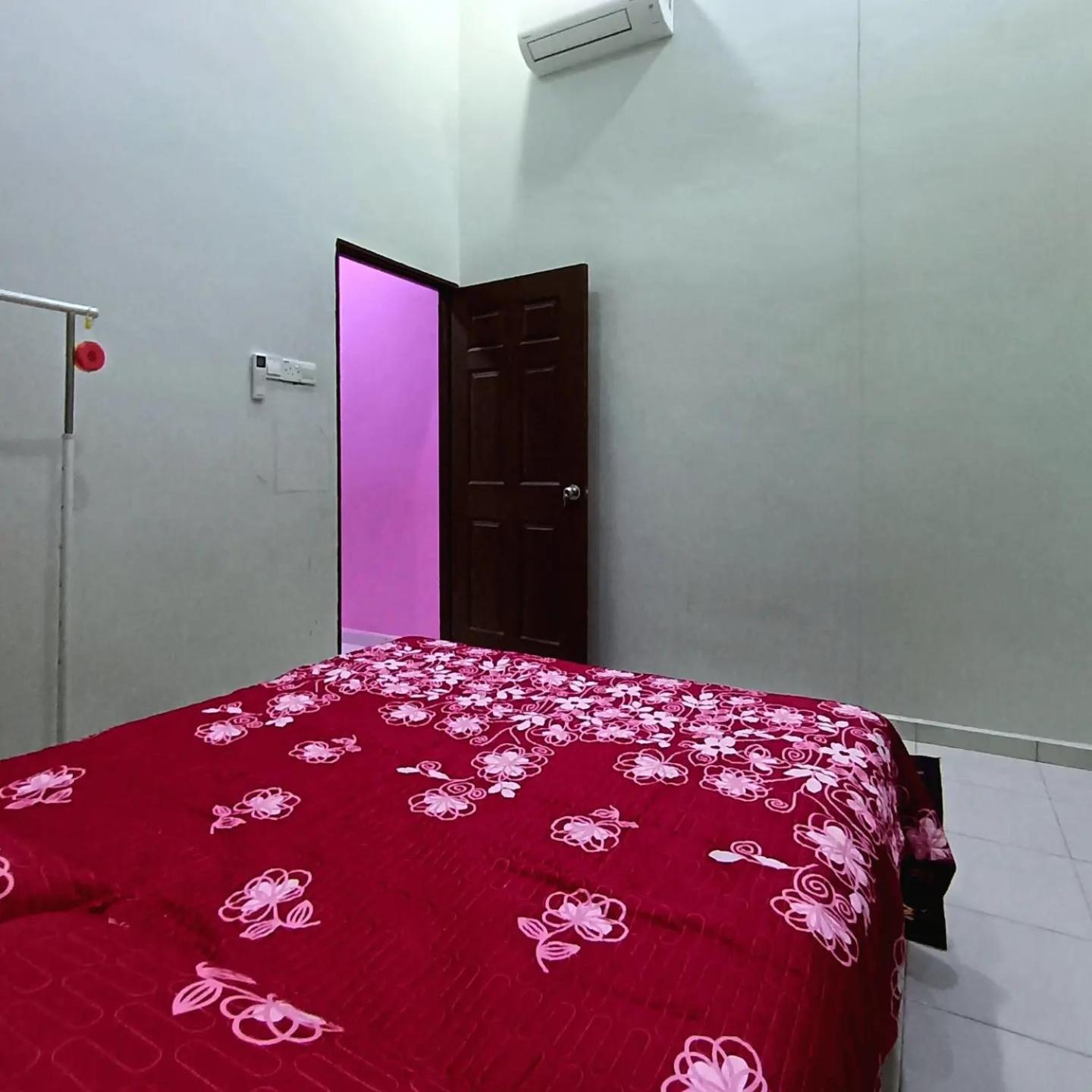 Ebnur Homestay Arau Extérieur photo